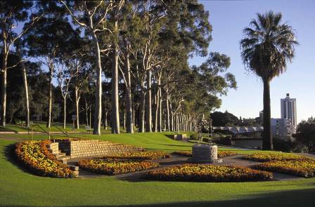 Perth Luxury 5-Day Tour